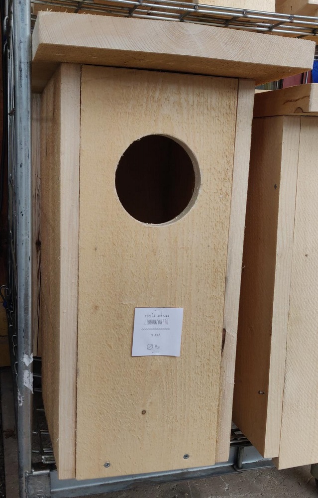 Kotimainen Linnunpönttö 110mm - Ulkolinnun ruoat ja tarvikkeet - 000000123460 - 1