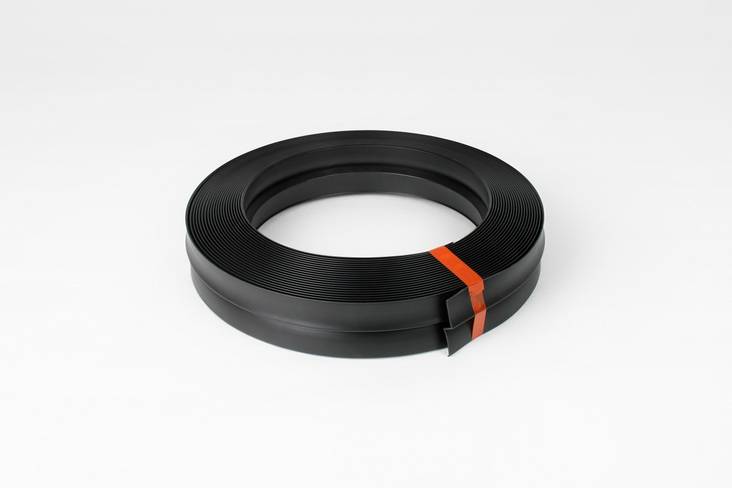 Patolevy reunalista 10 m rulla - Sokkelin suojalevyt - 6418947055672 - 1