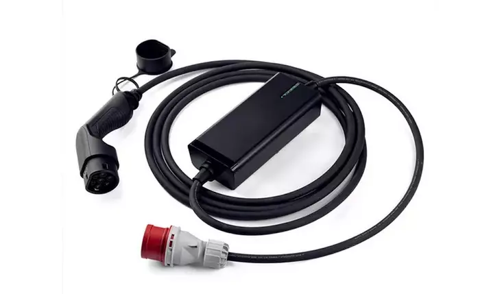 Sähköauton latausasema T2-cee 16A 11kW - Autolaturit ja apukäynnistimet - 6438056394523 - 1