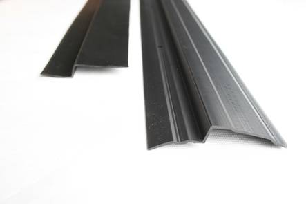 Patolevyn reunalista 2 m Peto - Sokkelin suojalevyt - 6418947001105 - 2