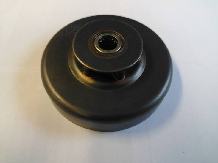 140M30-8 Kytkinrumpu - Dolmar ja Makita moottorisahojen varaosa - 140A30-6 - 1