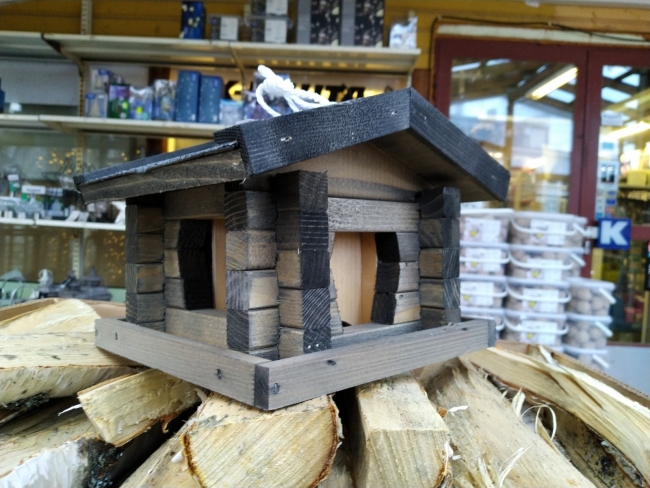 Lintulauta Pikkumökki harmaa - Ulkolinnun ruoat ja tarvikkeet - 6415158108166 - 1