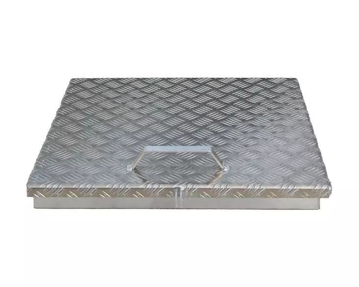Kaivonkannen huoltoluukku umpinainen 52x52cm - Kaivonrenkaat ja kannet - 6430066400157 - 1