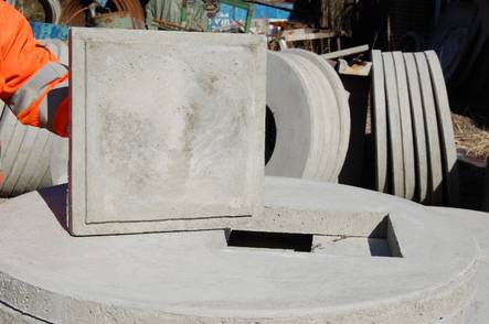 80 cm Kaivonrenkaankansi 40x40 aukolla - Kaivonrenkaat ja kannet - KA8 - 1