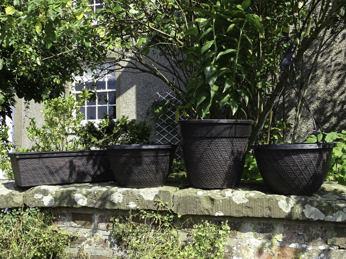 Muoviruukku Rottinki amppeli 30 x k.18cm - Ulkoruukut - 5060371315818 - 1