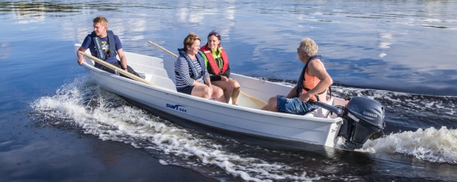 Suvi 444 - Soutu-moottorivene - Veneet - 106918 - 1