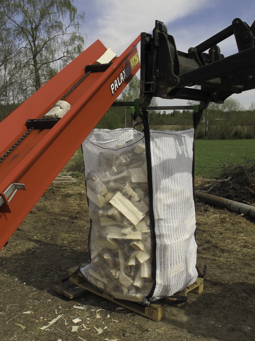 Klapisuursäkki 1,5m3 - 95x95x160cm - Polttopuut, pelletit ja klapisäkit - 6430040625149 - 1