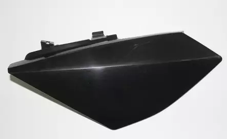 YCF sivunumerokilpi vasen - Muovit - YC110-14-042-BK - 1